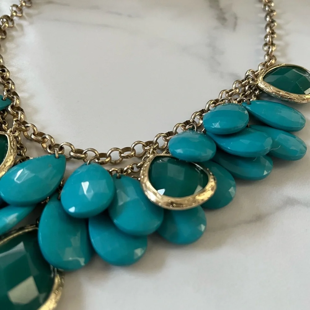 Francesca’s Teal Beaded Statement Necklace - Picture 2 of 2